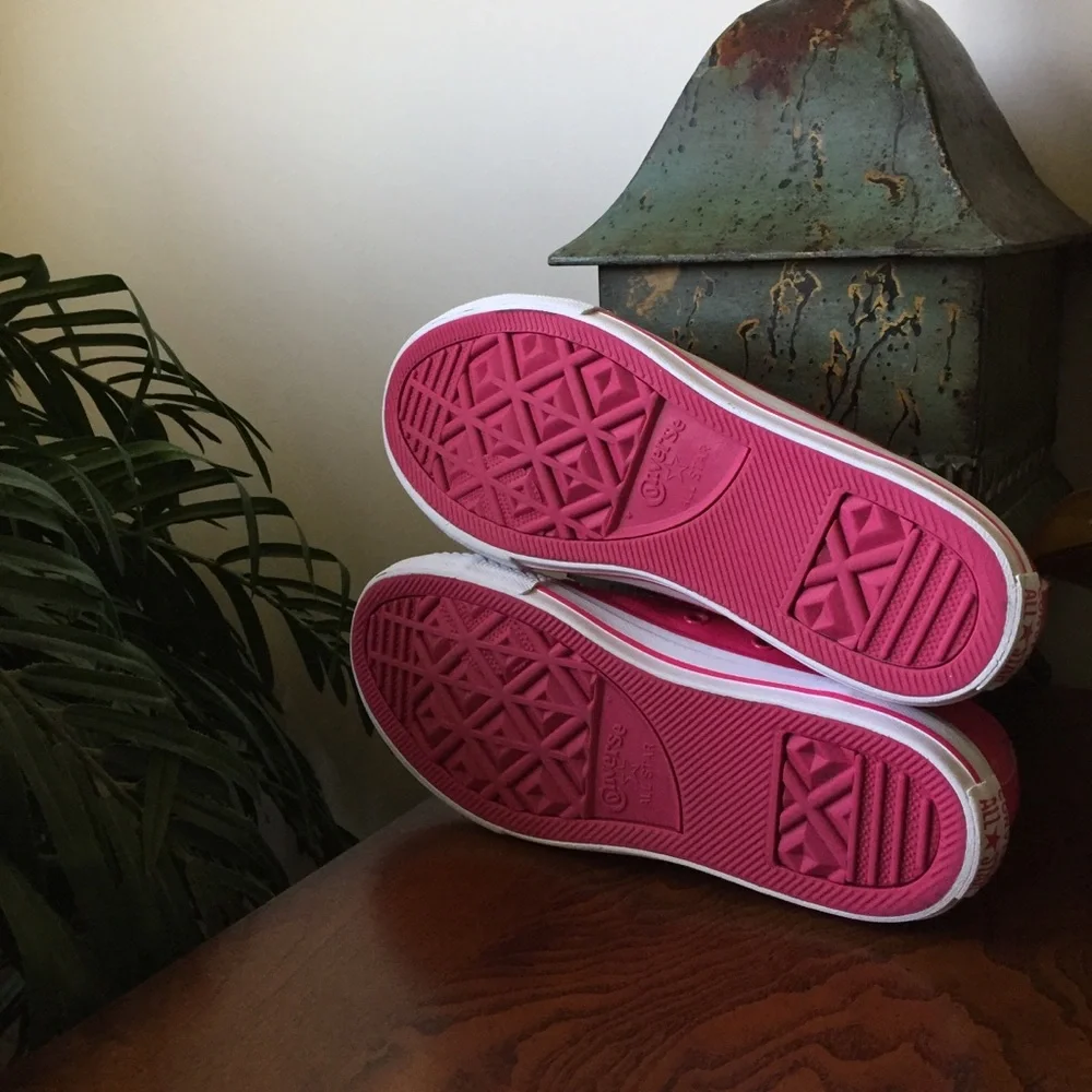 Converse Chuck Taylor All Star (Pink Pop) Sneakers